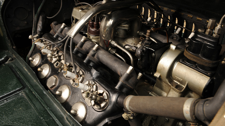 A 1914 Cadillac "L-head" V8 engine.
