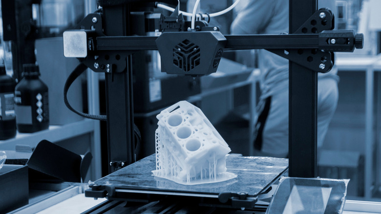 3D printing a scale model of an engine block