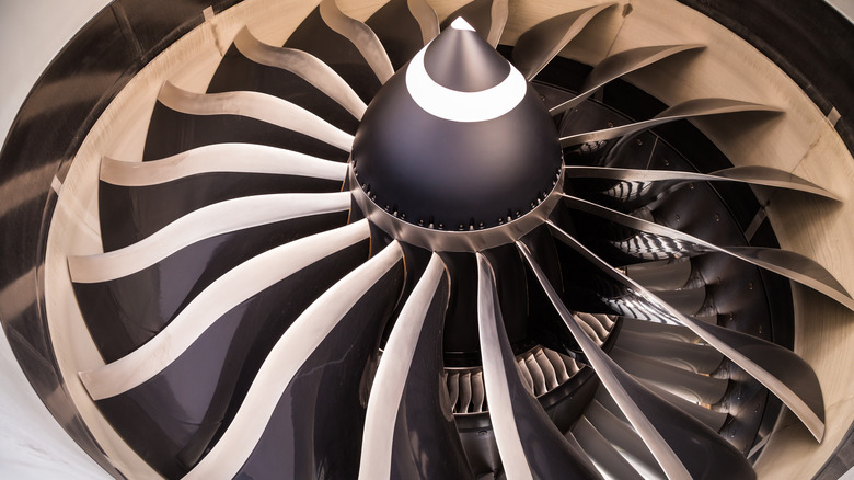 A close-up of nan GEnx turbofan engine