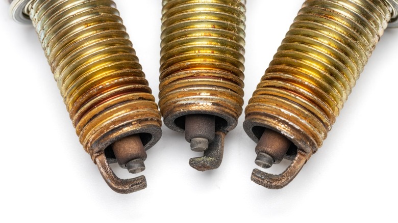 Fouled spark plug tips