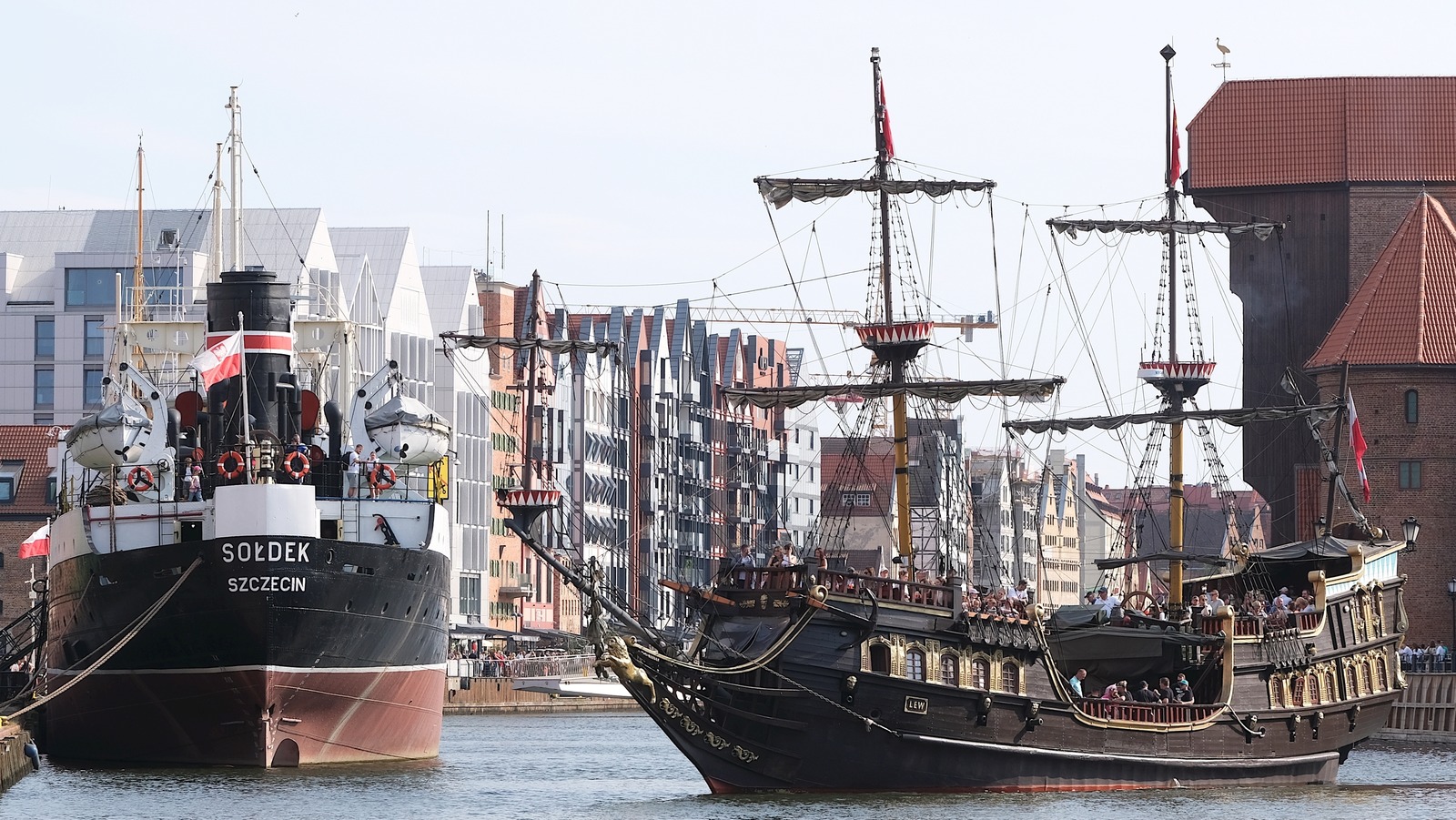 Why Do Ships Measure Speed In Knots?