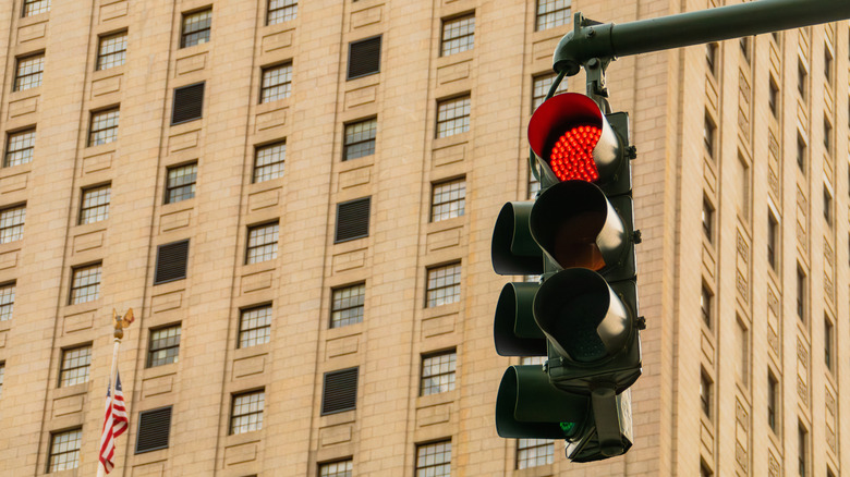 A red traffic light in New York City.