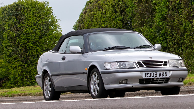 The mid-to-late '90s turbocharged Saab 900.