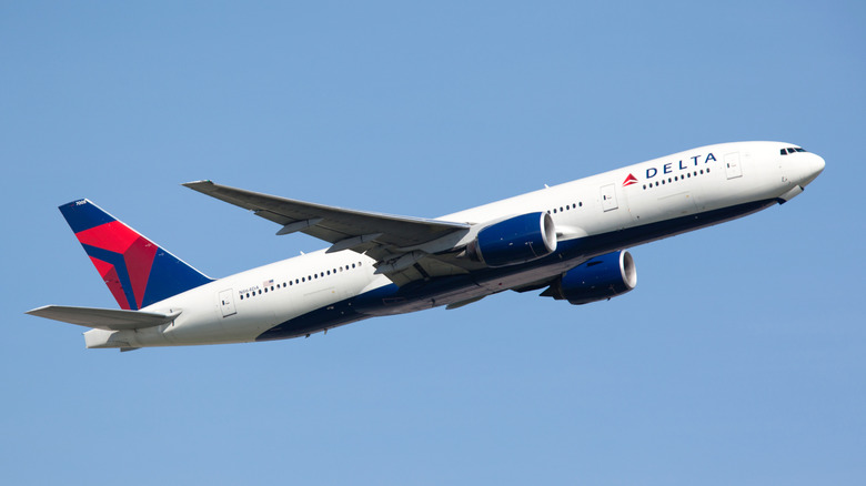 A Delta Airlines Boeing 777-200LR taking off from the Frankfurt International Airport.
