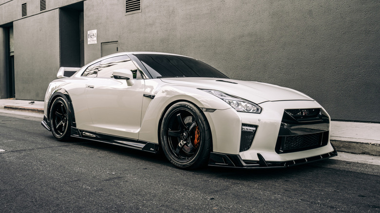 Nissan GT-R with V6 engine