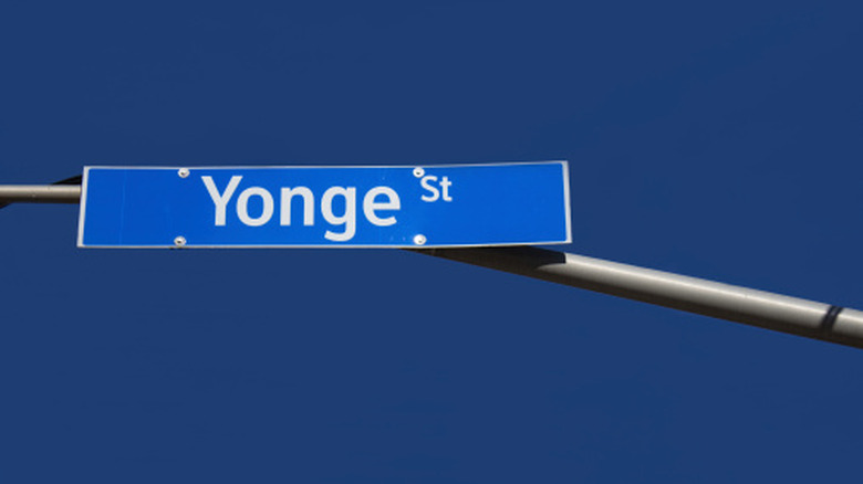 A street sign for Yonge St.
