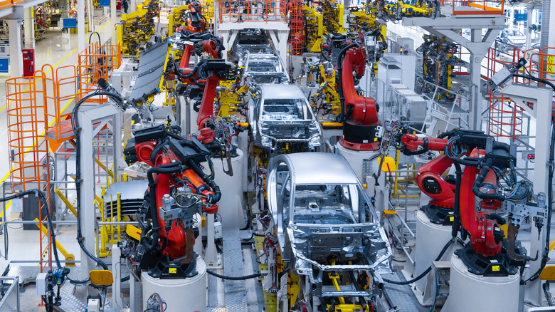 An overhead view of a vehicle manufacturing facility.