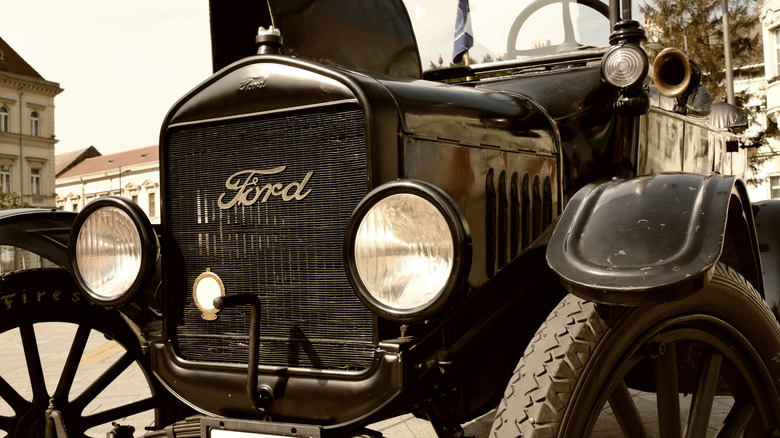 A 1921 Ford Model T