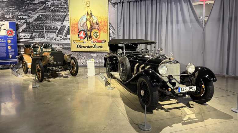 a 1902 Mercedes Simplex 28 HP Tourer