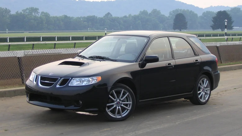 A black Saab 9-2X