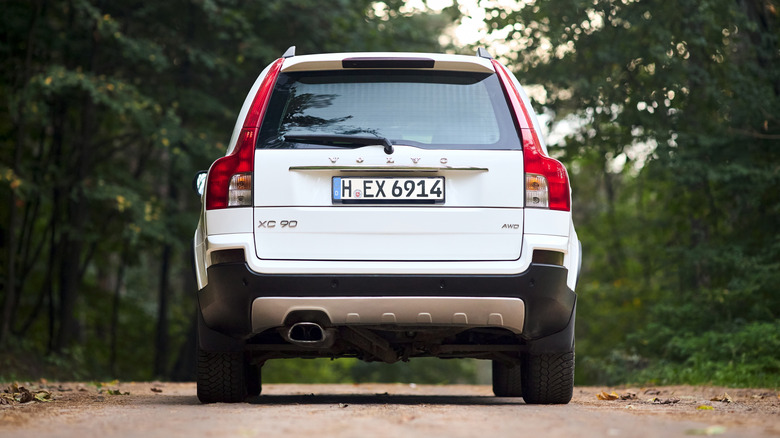 Volvo went for style and pace with the V8 XC90.