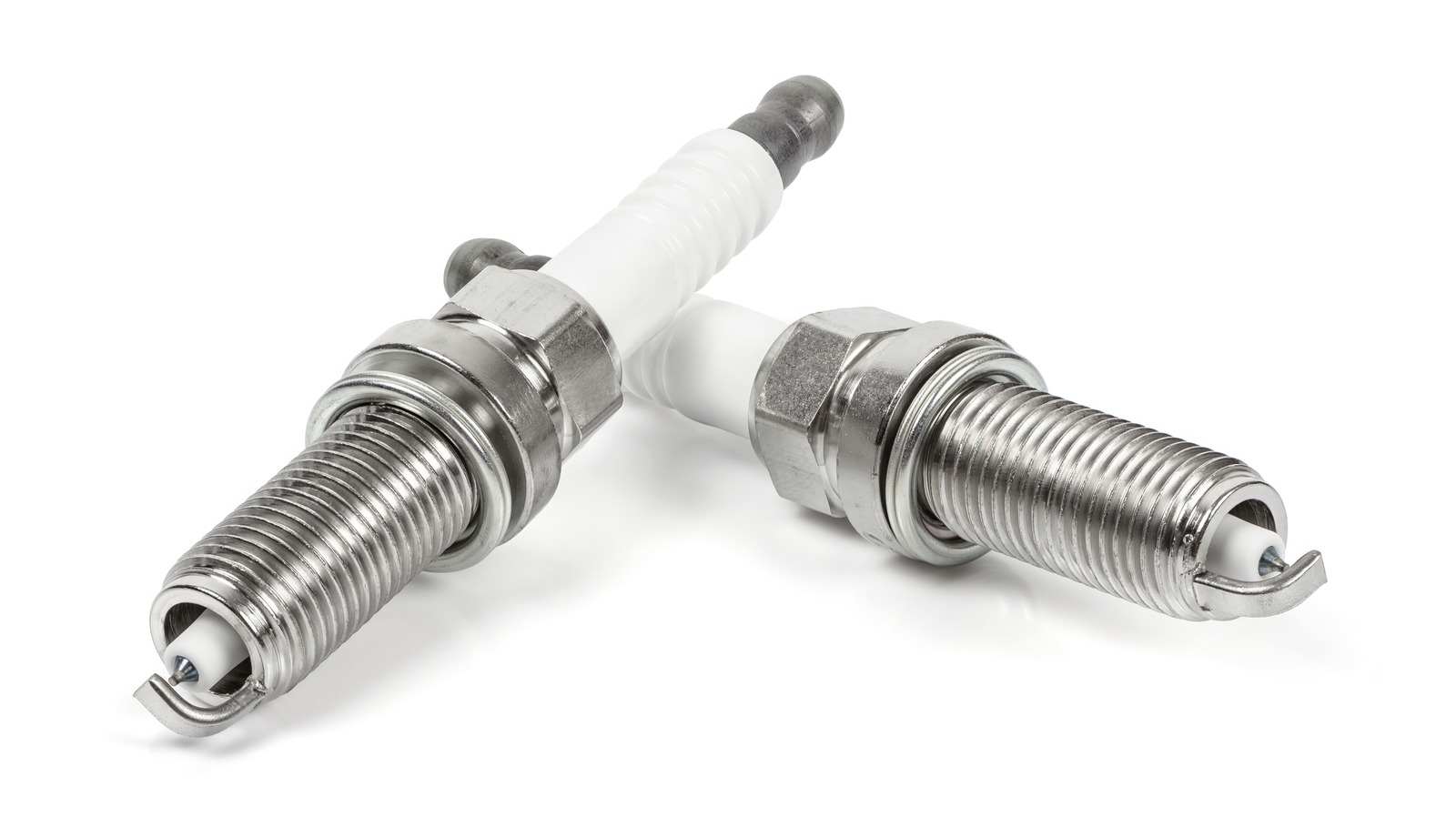 jalopnik.com - B. L. Johnson - Yes, Fake Spark Plugs Are A Thing: Here's How To Avoid Getting Scammed