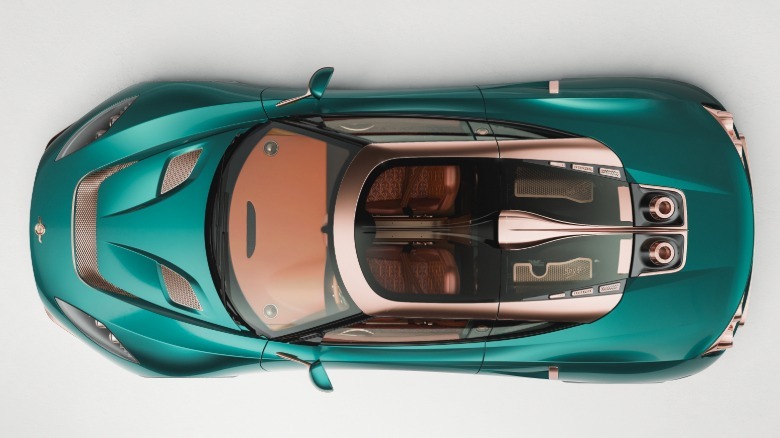 Top down view of a green Spyker C8 Preliator XXV