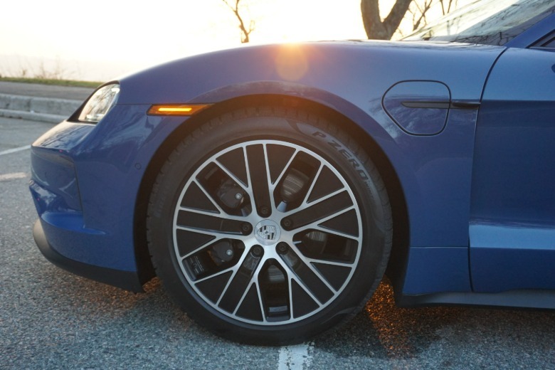 2025 Porsche Taycan 4 front wheel