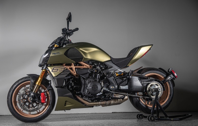 Ducati Diavel Lamborghini