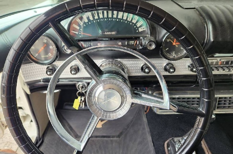 1956 Ford Thunderbird dashboard image