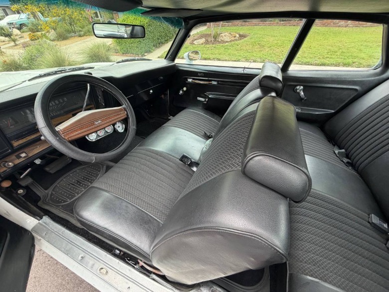 1974 Buick Apollo 350 interior image