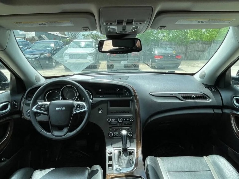2011 Saab 9-4x Premium Dashboard Image