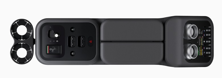 Ferrari Luce EV center concole