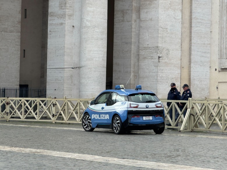 BMW i3 cop car at the Vatican