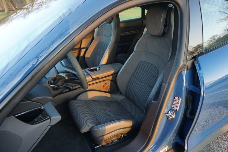 2025 Porsche Taycan 4 front seat
