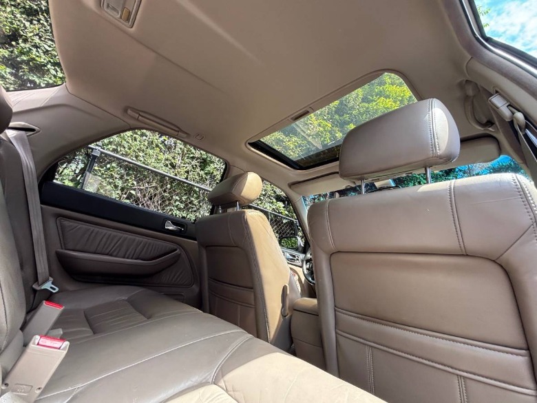 1992 Acura Legend L interior image