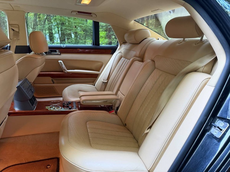 2005 Volkswagen Phaeton W12 2+2 rear seat image