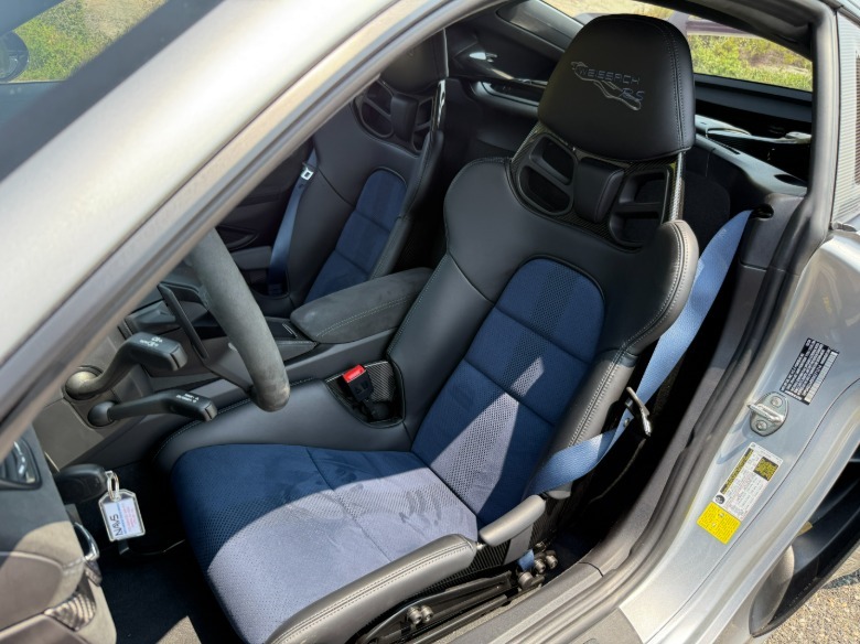 2025 Porsche 718 Cayman GT4 RS driver's seat