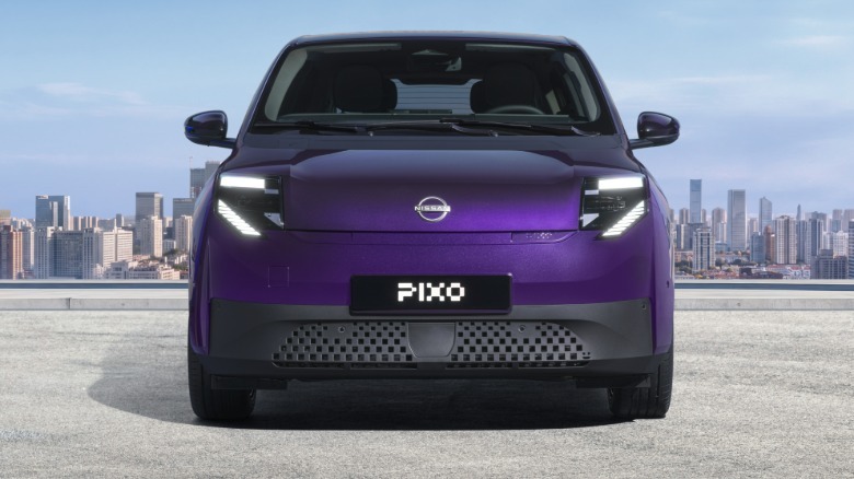 Front end of a purple Nissan Pixo