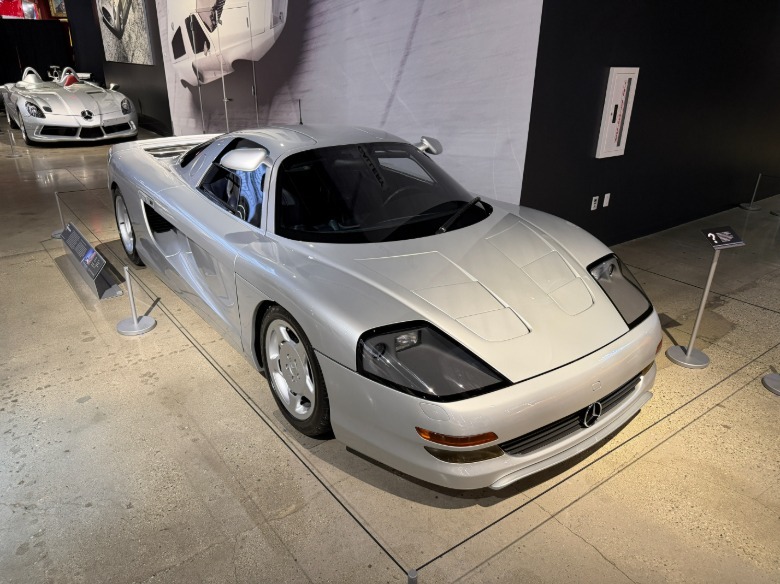 1991 Mercedes-Benz C112 concept