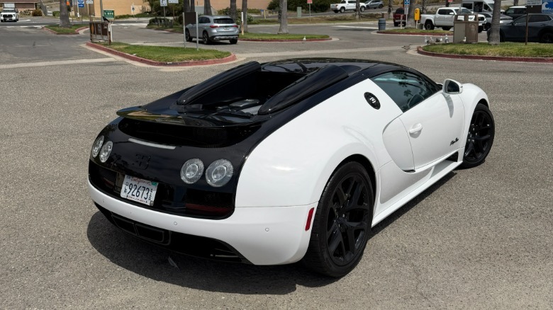 Rear 3/4 view of a white Bugatti Veyron Grand Sport Vitesse