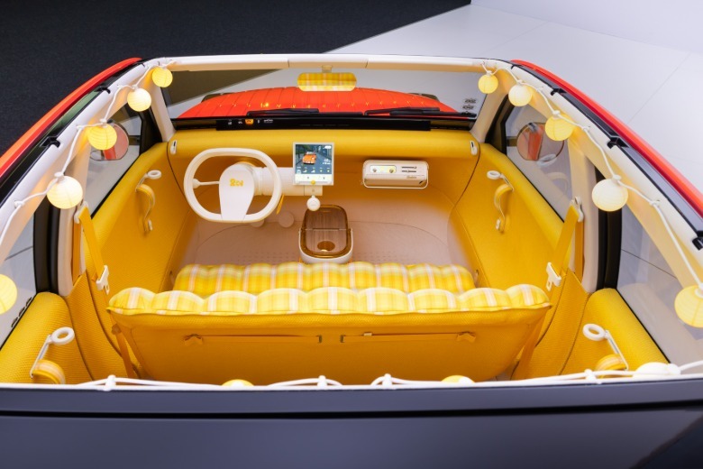 Interior of the Citroën 2CV concept
