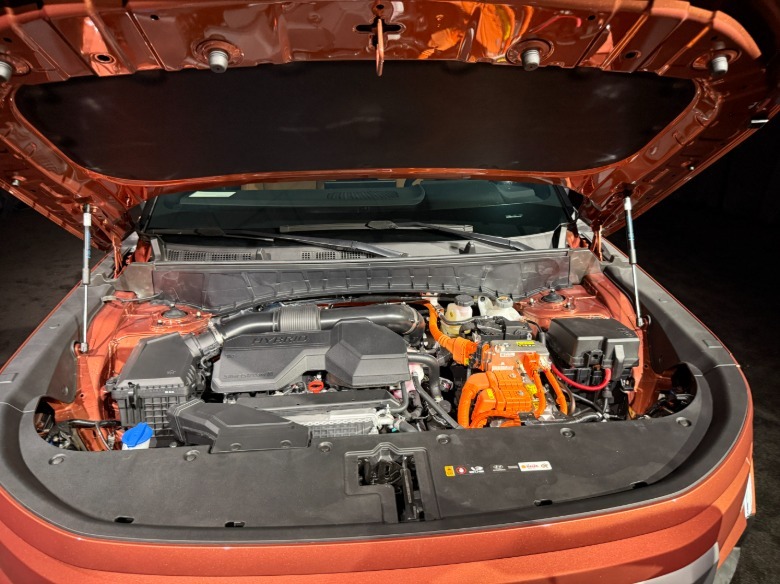 2027 Hyundai Tucson XRT Pro engine