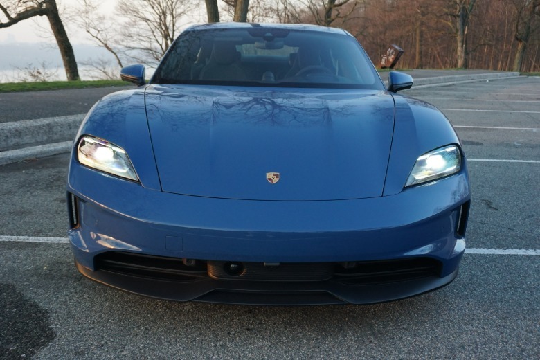 2025 Porsche Taycan 4 front