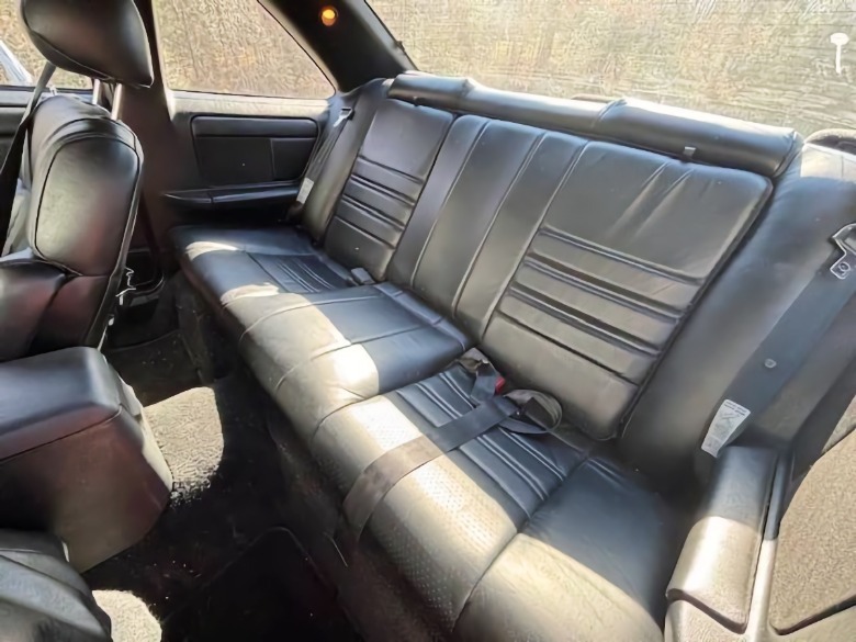 1993 Ford Thunderbird SC back seat image