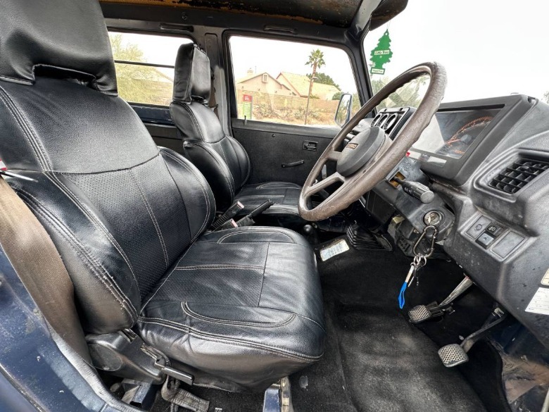 1988 Suzuki Jimny turbo interior image