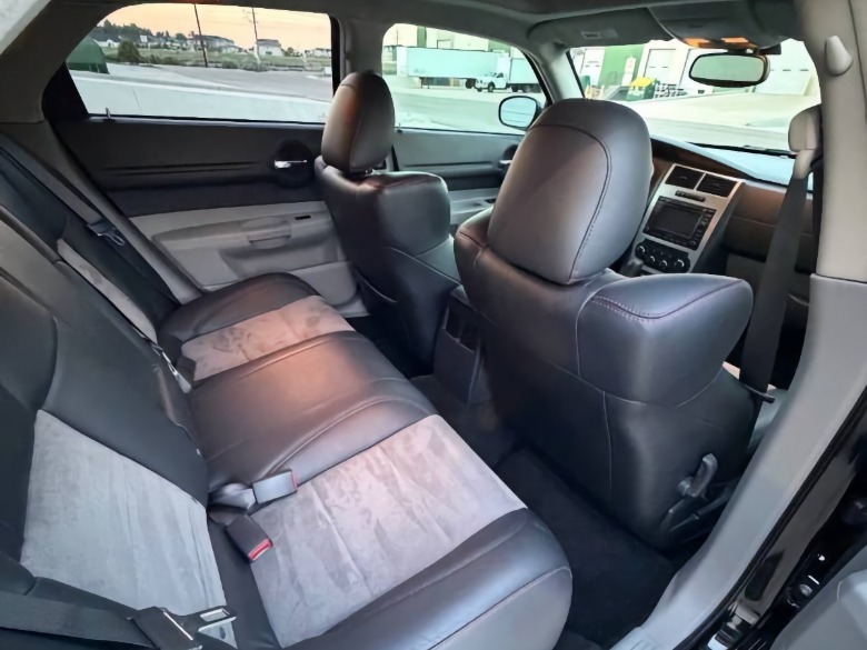 2007 Magnum SRT8 interior image
