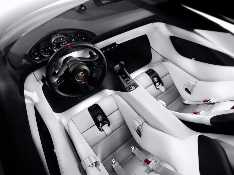 Interior of the Porsche Mission S concept
