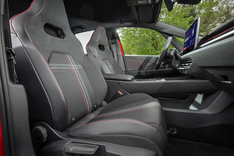 Front seats of a Volkswagen ID 3 GTI