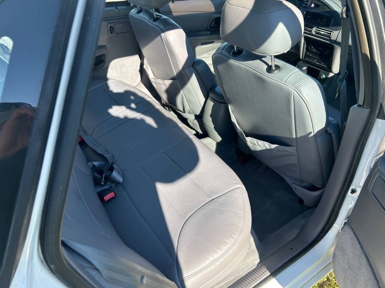 1994 Ford Taurus SHO interior image