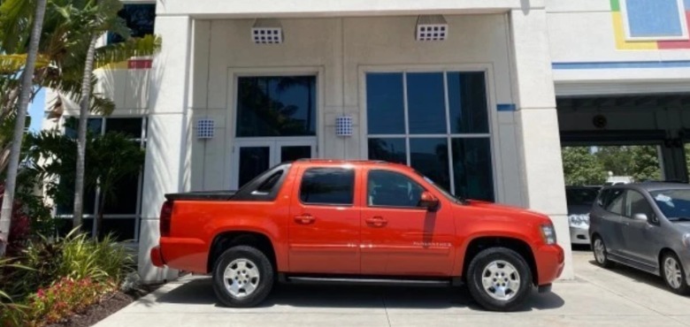 2009 Chevrolet Avalanche for sale at Century Motors in Florida
