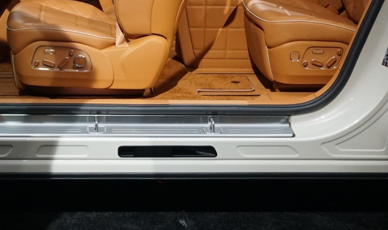 2028 Genesis GV90 Neolun Arch Gate latch