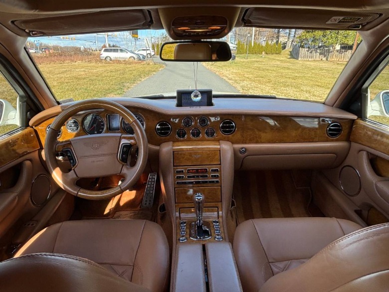 2008 Bentley Arnage Mulliner T Dashboard image