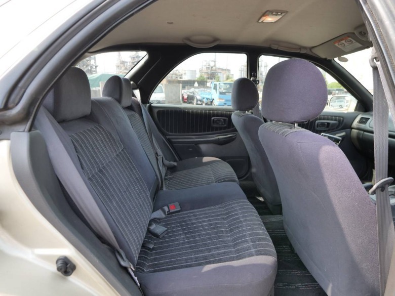 2000 Subaru Impreza Casa Blanca rear seat image