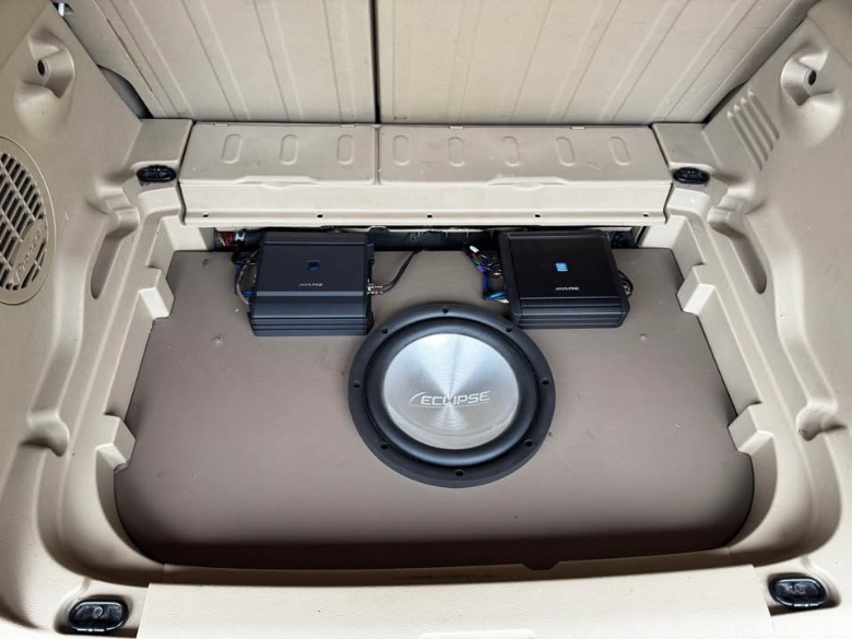 2006 Chevy HHR SEMA Show Car custom amps image