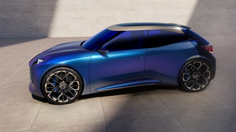 Side view of the DS F3VER concept