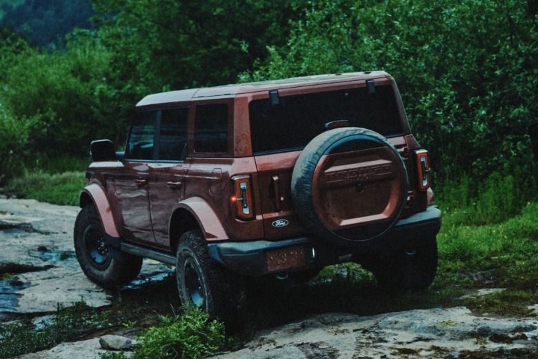 2027 Ford Bronco Filson First Edition rear 3/4 view