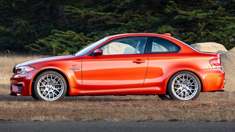 2011 BMW 1M side profile