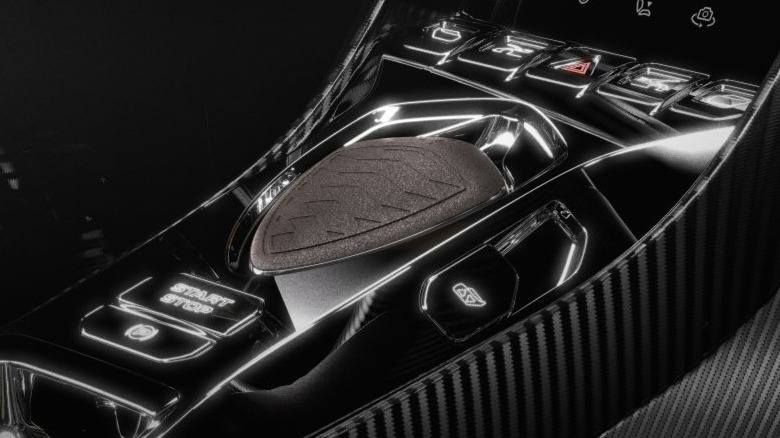 Koenigsegg Sadair's Spear missing gearshift lever