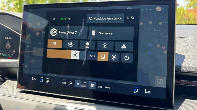 A photo of the new quick controls menu in the Lexus infotainment screen
